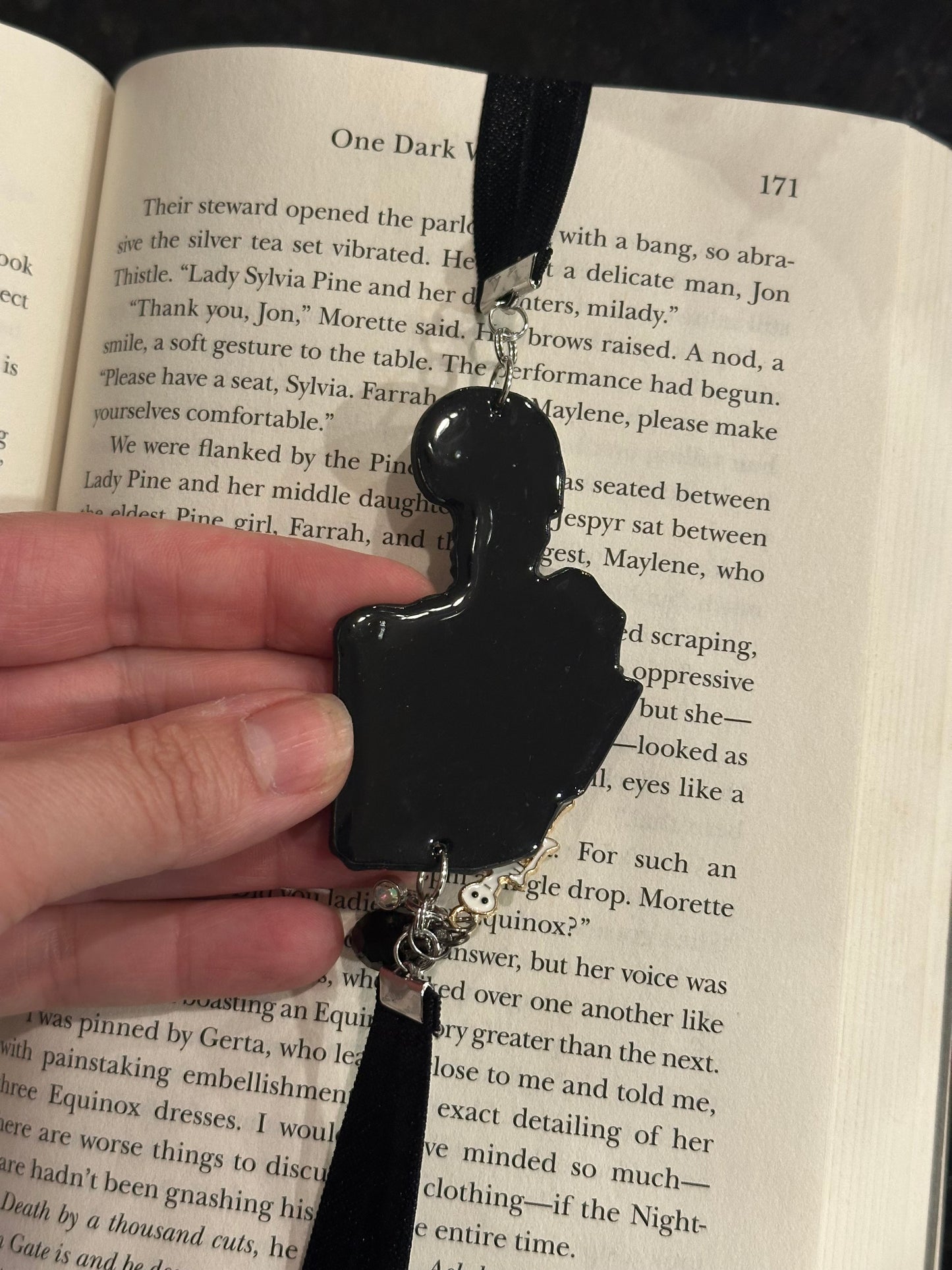 Spooky Skeleton Reading a Book – Handmade Polymer Clay Elastic Bookmark with Beads & Charms