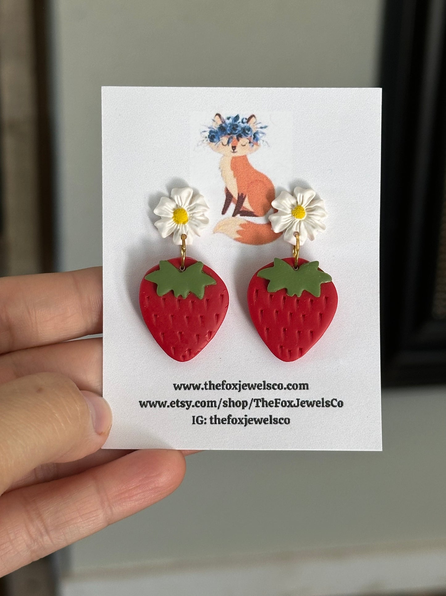 Strawberry Daisy, Earrings, Fruit earrings, Food jewelry, polymer clay earrings, Flower Earrings