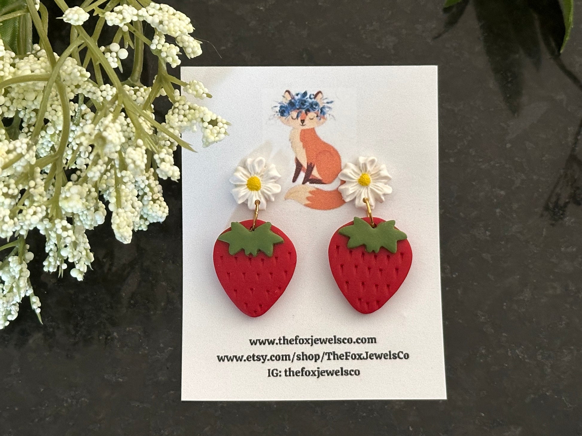 Strawberry Daisy, Earrings, Fruit earrings, Food jewelry, polymer clay earrings, Flower Earrings