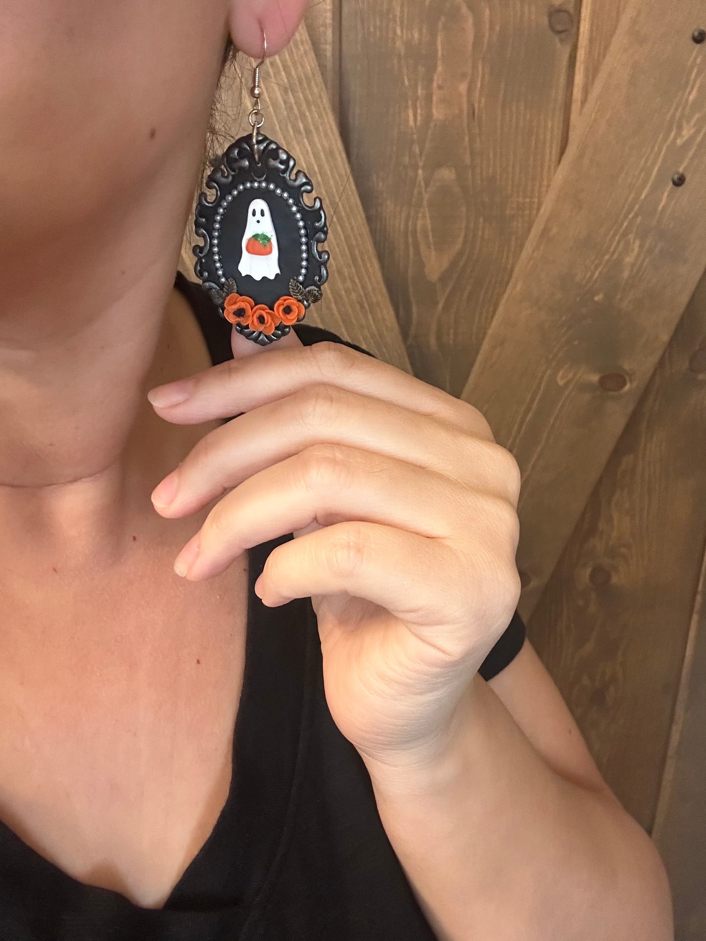 Vintage Ghost & Pumpkin Earrings – Pearl Frame with Floral Detail