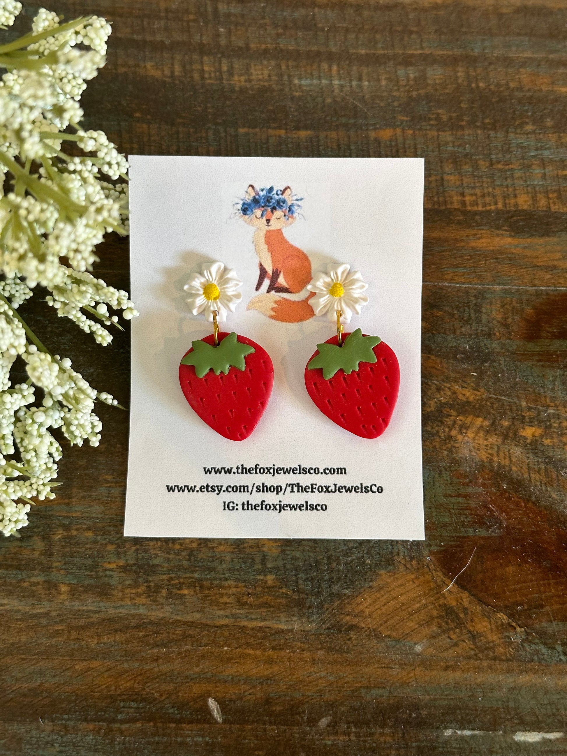 Strawberry Daisy, Earrings, Fruit earrings, Food jewelry, polymer clay earrings, Flower Earrings
