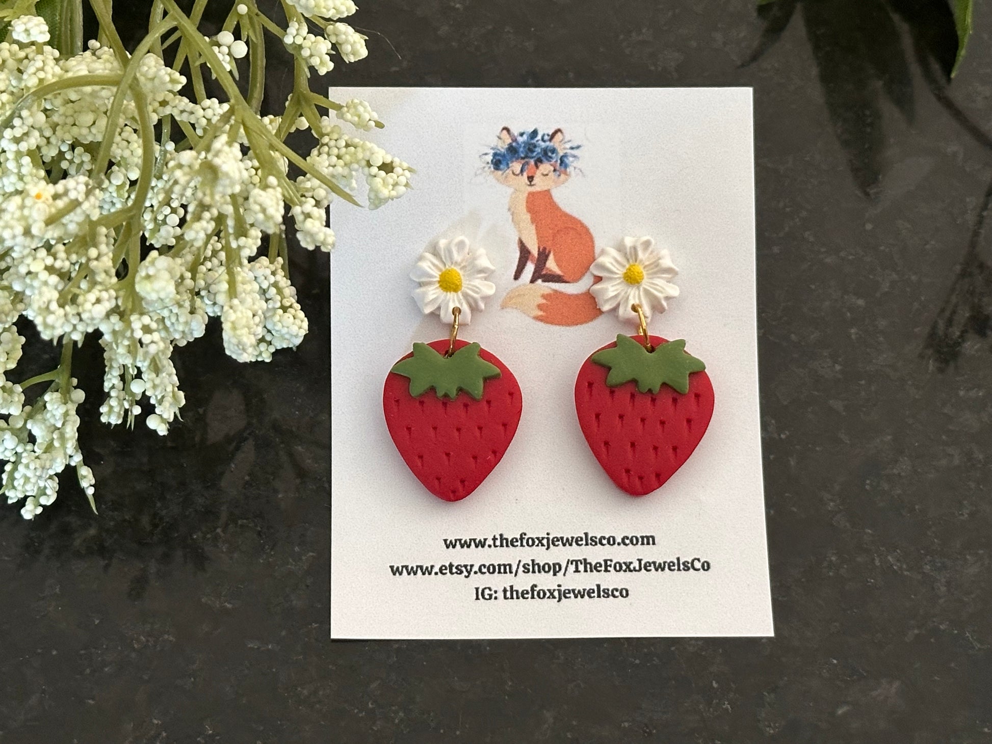 Strawberry Daisy, Earrings, Fruit earrings, Food jewelry, polymer clay earrings, Flower Earrings
