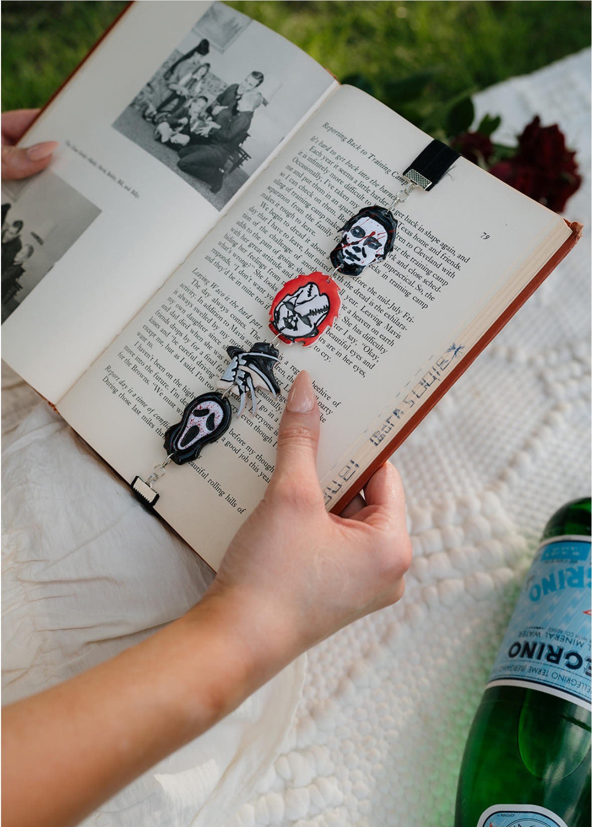 Halloween Bookmarks, Slasher movies, Elastic Bookmarks, Unique Bookmarks, Halloween, Slasher Movies, Horror Movies, Teacher Gifts, Literary Gifts, Book Lovers Gift, Bookworms, Handmade, Hand Painted, Ghost Face, Chucky, Freddy Krueger, Jason, Michael Myers,Fun Gifts, Halloween Lovers