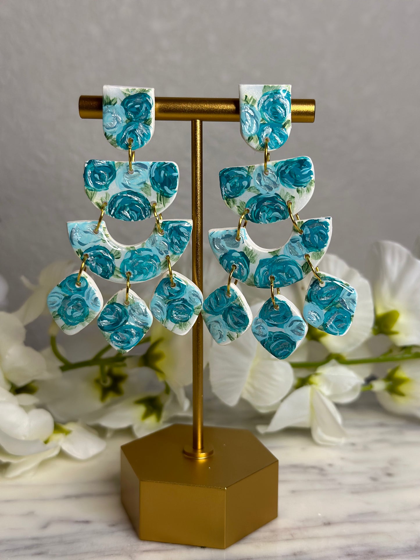 The Rose Dangles