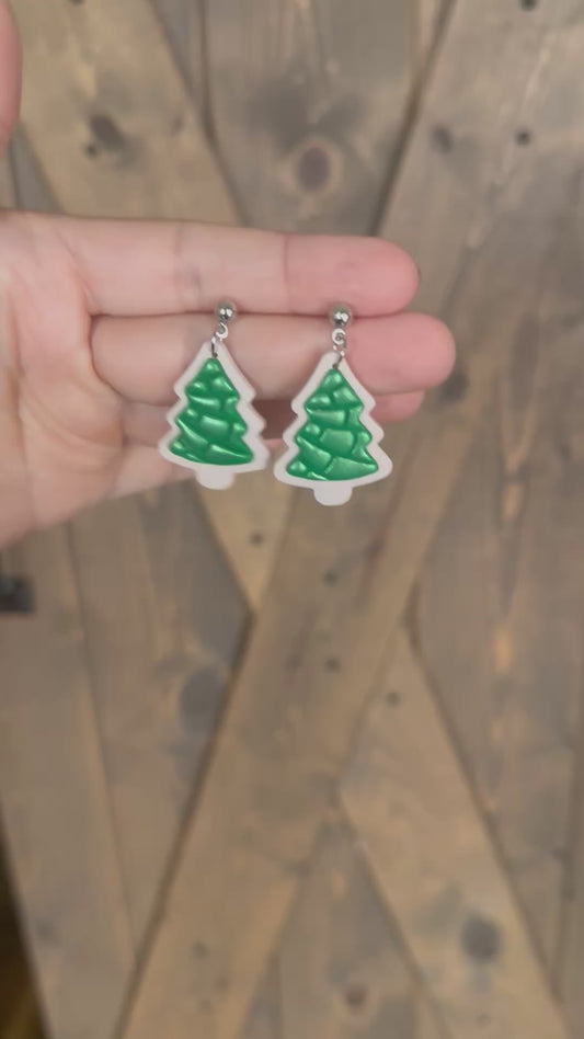 Concha Christmas Tree Earrings